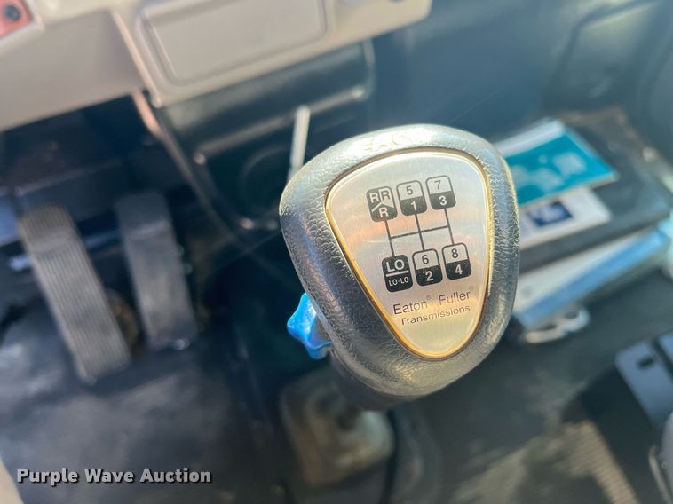 image for item DO3790 2007 Peterbilt 340  volumetric ready mix truck