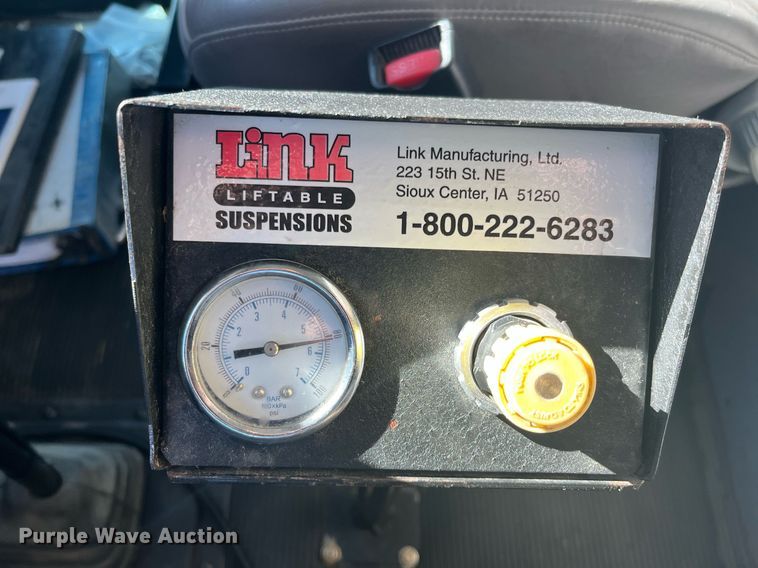 image for item DO3790 2007 Peterbilt 340  volumetric ready mix truck