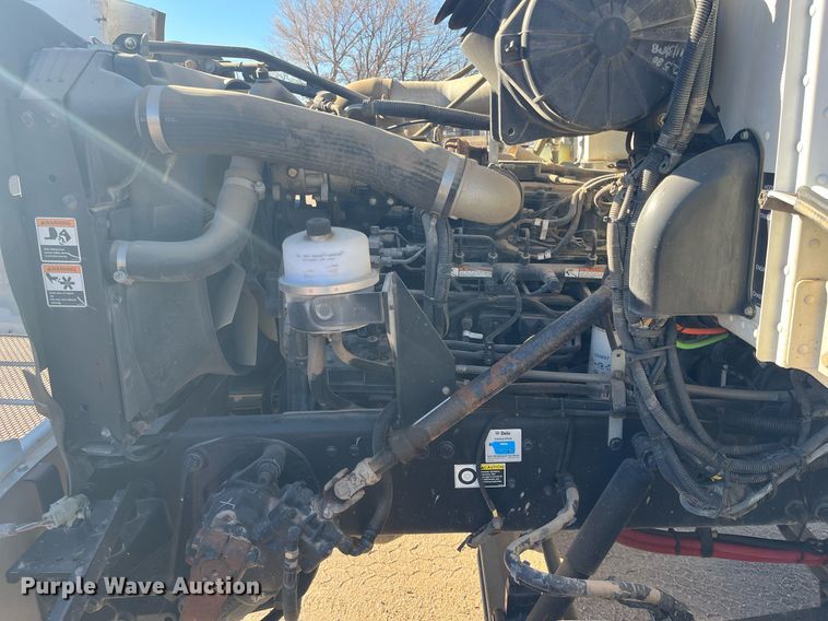 image for item DO3790 2007 Peterbilt 340  volumetric ready mix truck