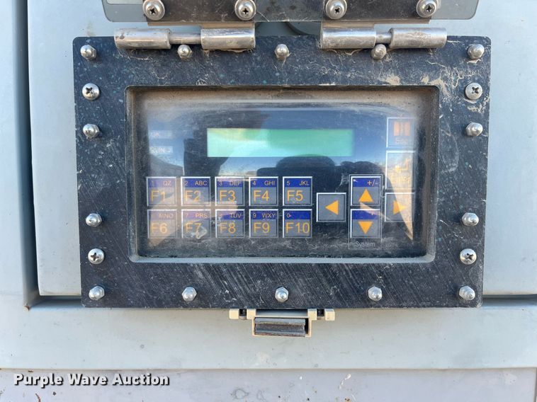 image for item DO3790 2007 Peterbilt 340  volumetric ready mix truck