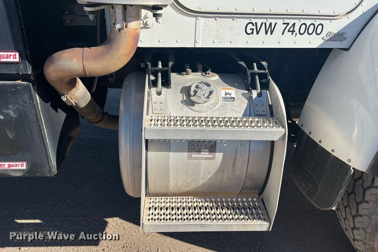 image for item DO3790 2007 Peterbilt 340  volumetric ready mix truck