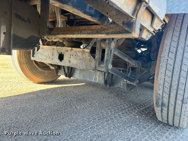 image for item DO3790 2007 Peterbilt 340  volumetric ready mix truck