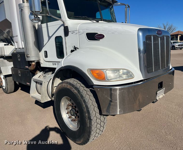 image for item DO3790 2007 Peterbilt 340  volumetric ready mix truck