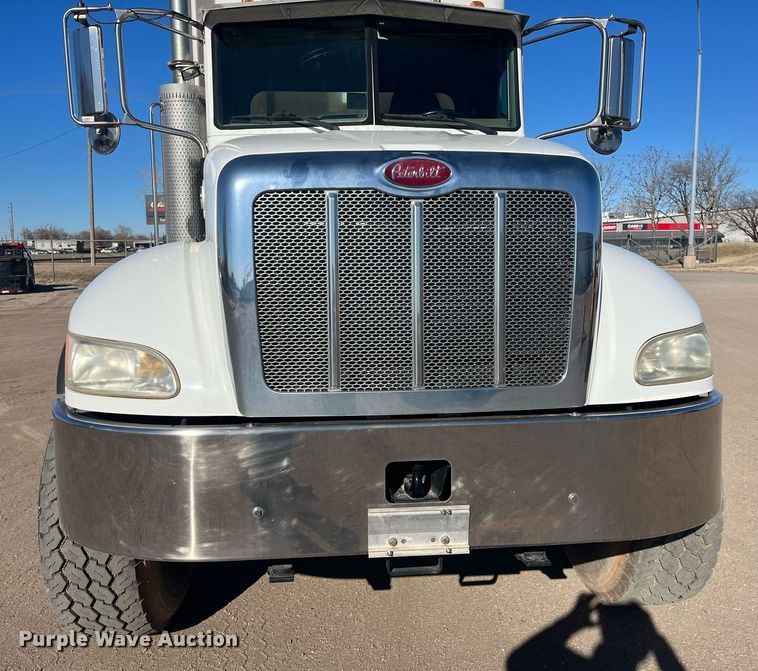 image for item DO3790 2007 Peterbilt 340  volumetric ready mix truck