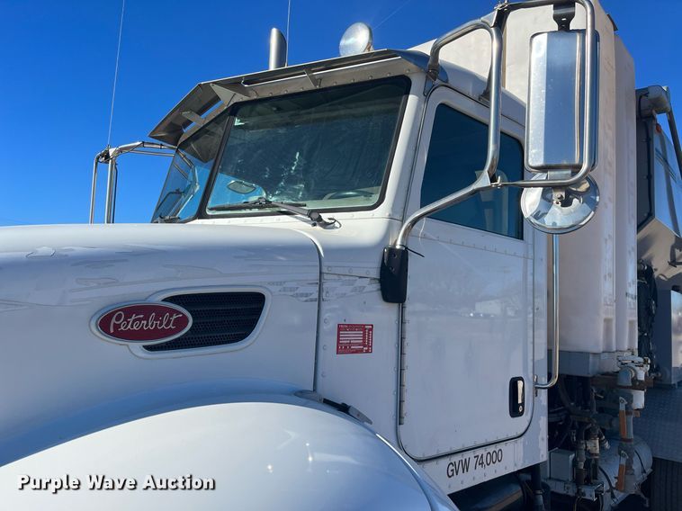 image for item DO3790 2007 Peterbilt 340  volumetric ready mix truck