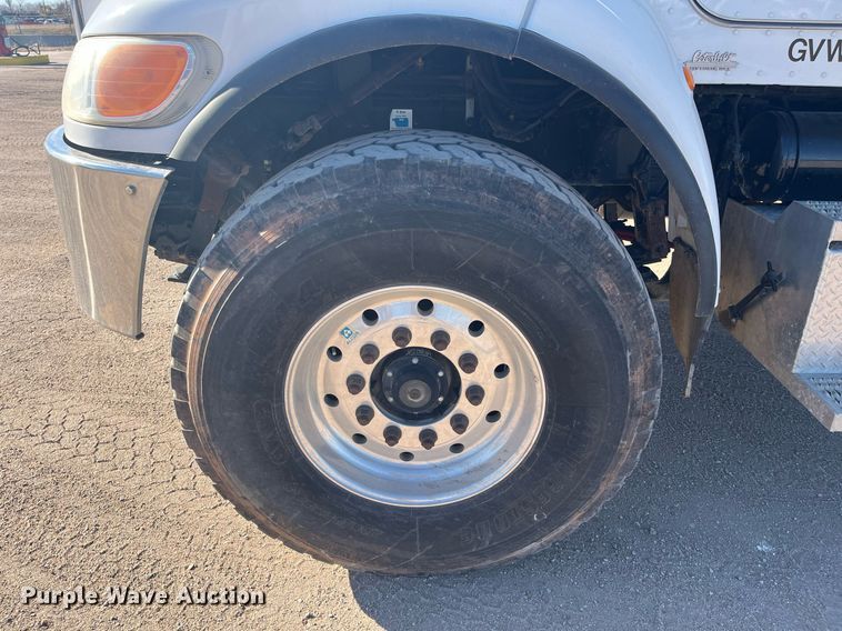 image for item DO3790 2007 Peterbilt 340  volumetric ready mix truck