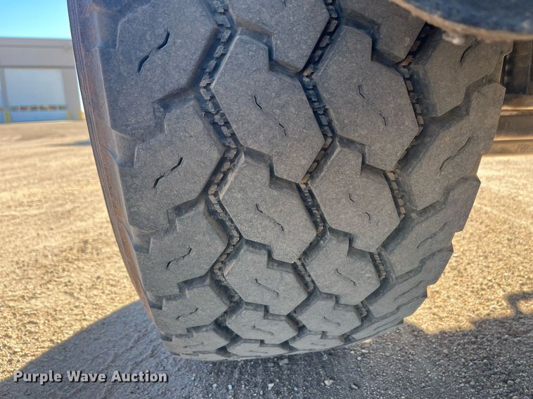 image for item DO3790 2007 Peterbilt 340  volumetric ready mix truck