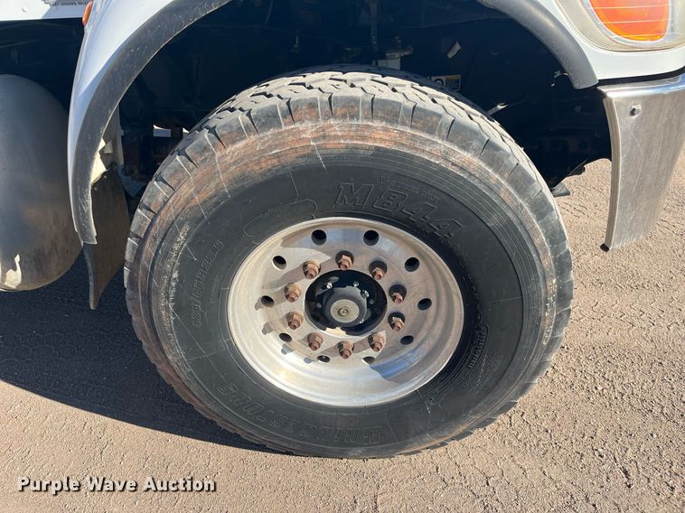 image for item DO3790 2007 Peterbilt 340  volumetric ready mix truck