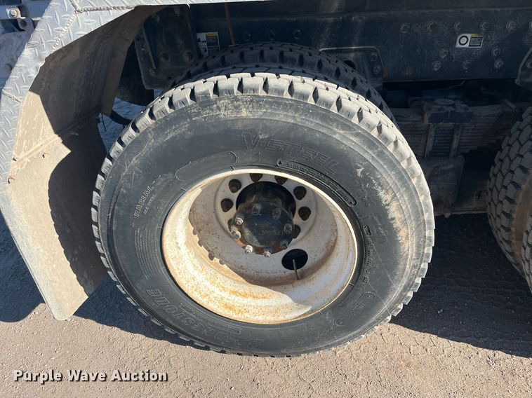 image for item DO3790 2007 Peterbilt 340  volumetric ready mix truck