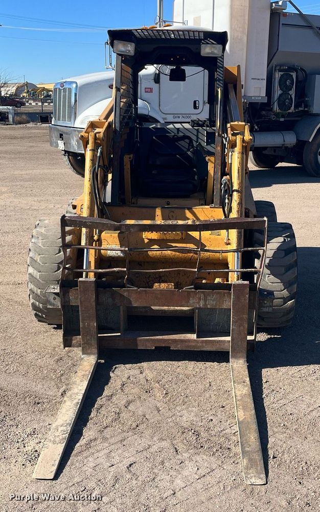 image for item DO3792 1999 Case 1845C  skid steer loader