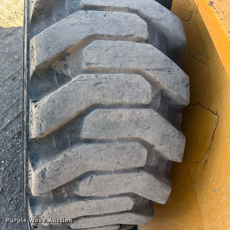 image for item DO3792 1999 Case 1845C  skid steer loader