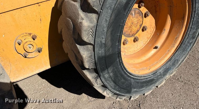 image for item DO3792 1999 Case 1845C  skid steer loader