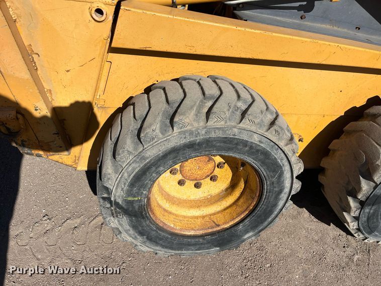 image for item DO3792 1999 Case 1845C  skid steer loader