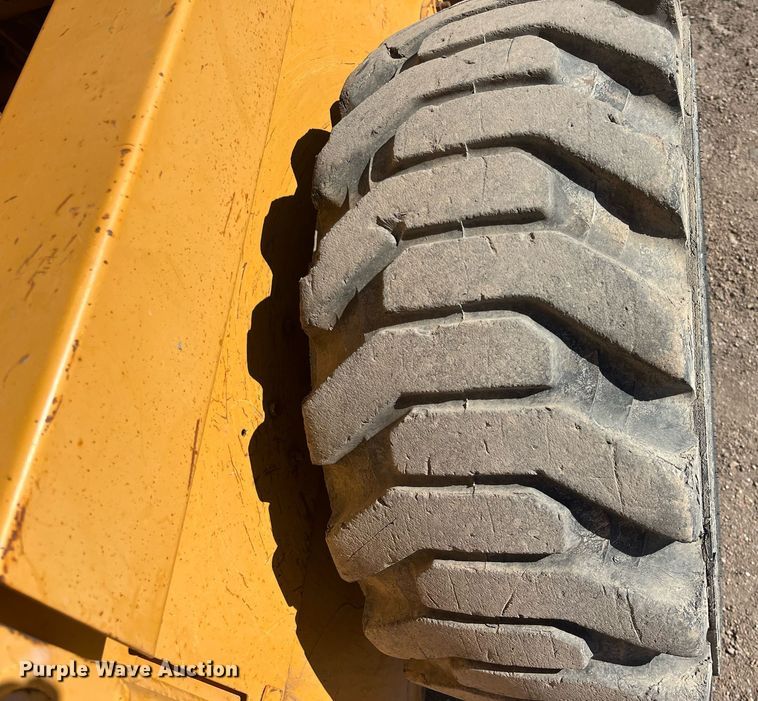 image for item DO3792 1999 Case 1845C  skid steer loader