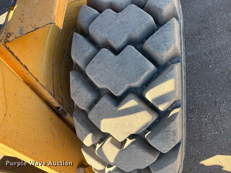 image for item DO3793 1995 Case 1845C  skid steer loader