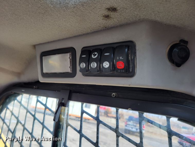 image for item DO4177 2015 Caterpillar 289D  tracked skid steer loader