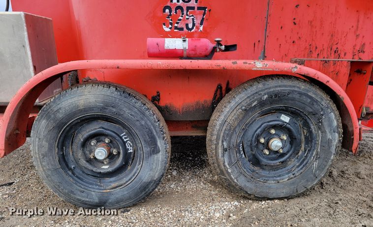 image for item DO4178 Crafco E-Z Pour  melter applicator