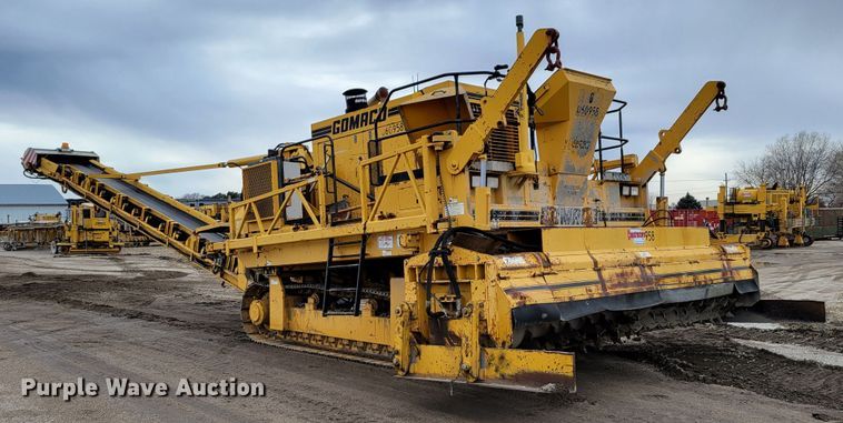 image for item DO4184 2001 Gomaco 9500  trimmer