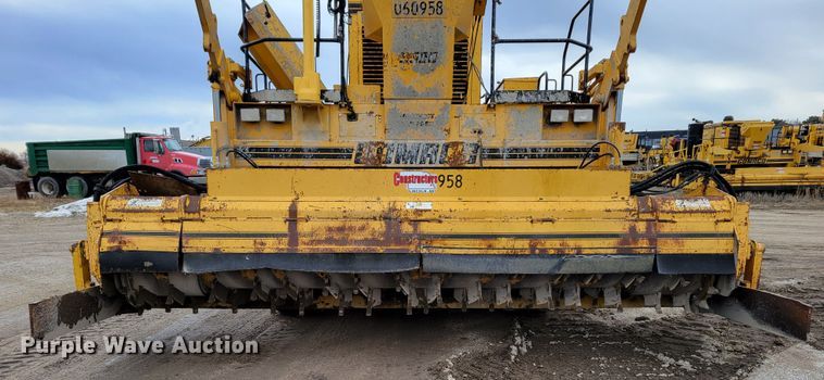 image for item DO4184 2001 Gomaco 9500  trimmer