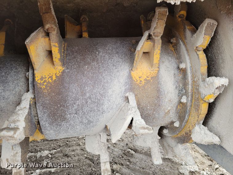 image for item DO4184 2001 Gomaco 9500  trimmer