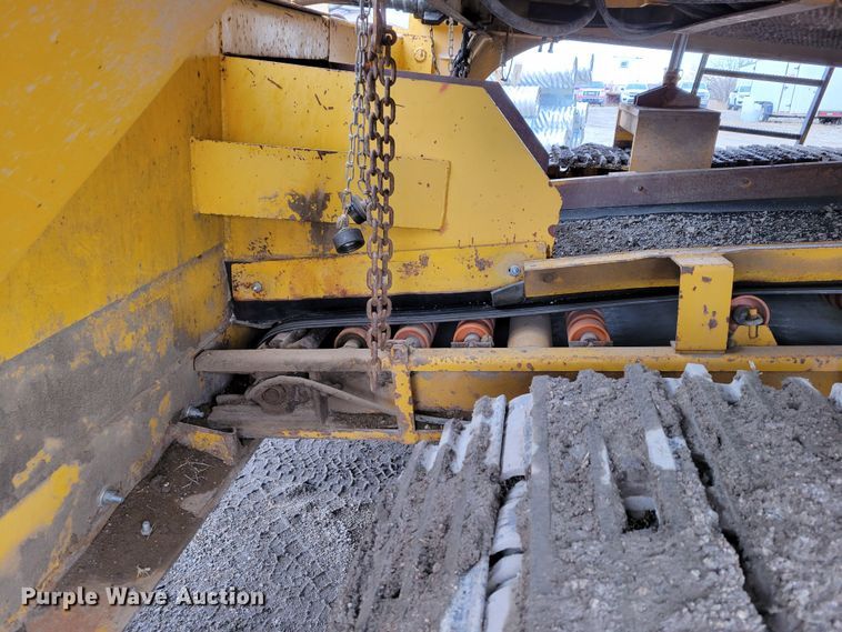 image for item DO4184 2001 Gomaco 9500  trimmer