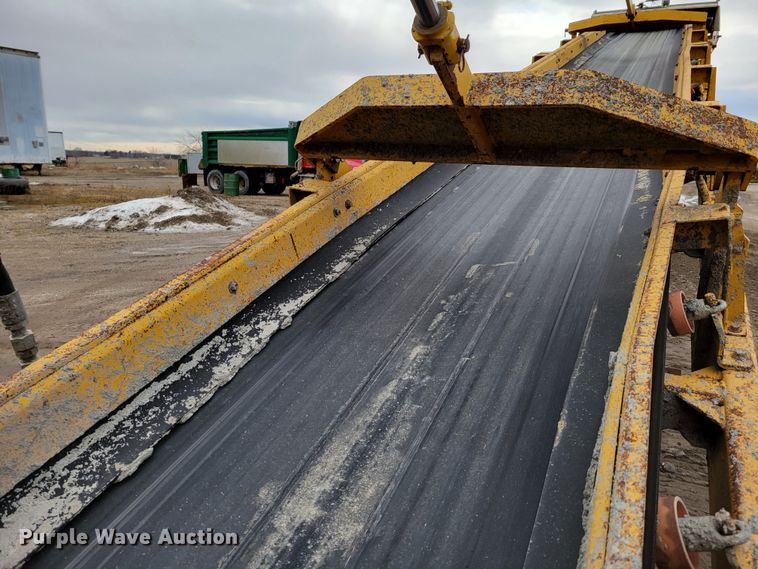 image for item DO4184 2001 Gomaco 9500  trimmer