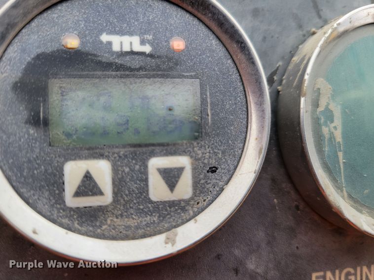 image for item DO4184 2001 Gomaco 9500  trimmer