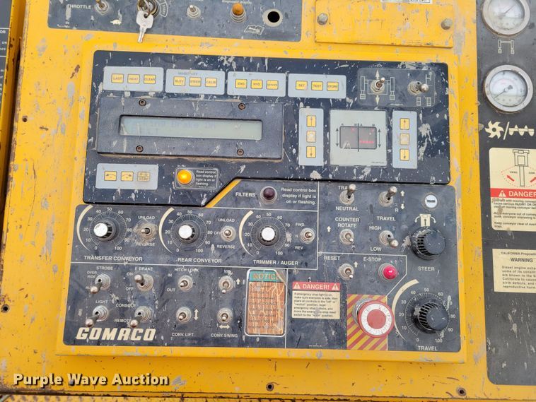 image for item DO4184 2001 Gomaco 9500  trimmer