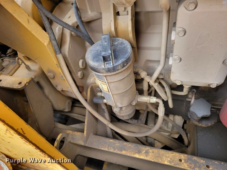 image for item DO4184 2001 Gomaco 9500  trimmer