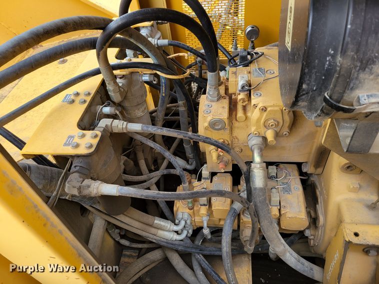 image for item DO4184 2001 Gomaco 9500  trimmer