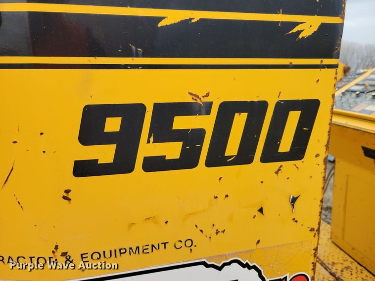 image for item DO4184 2001 Gomaco 9500  trimmer