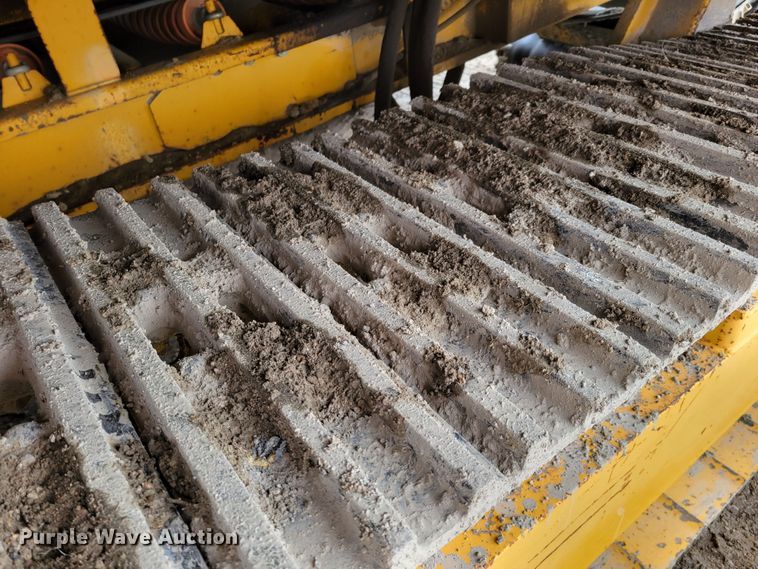 image for item DO4184 2001 Gomaco 9500  trimmer