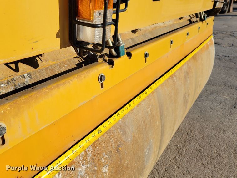 image for item DO4185 2012 Caterpillar CB-64  double drum vibratory roller