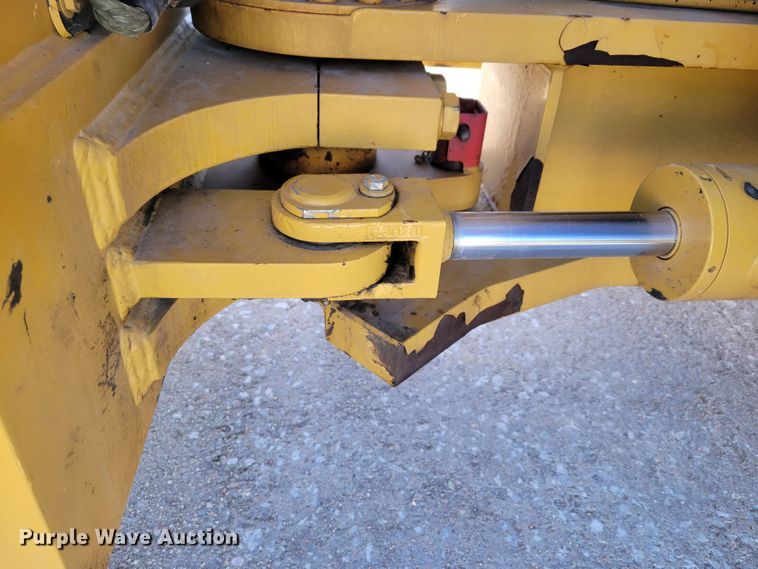 image for item DO4185 2012 Caterpillar CB-64  double drum vibratory roller