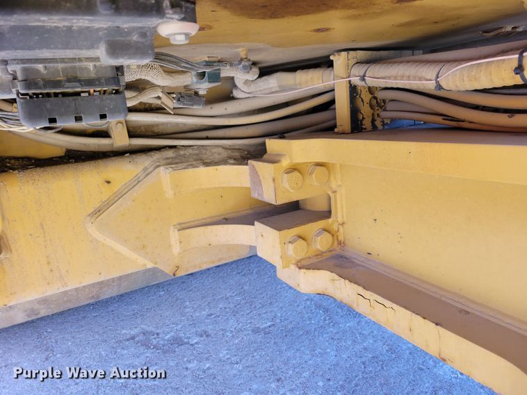 image for item DO4185 2012 Caterpillar CB-64  double drum vibratory roller