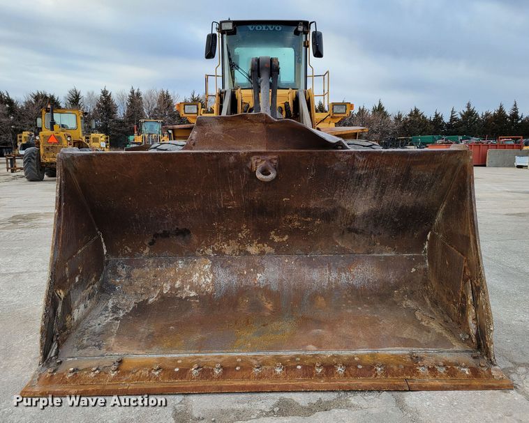 image for item DO4186 1996 Volvo L180C  wheel loader
