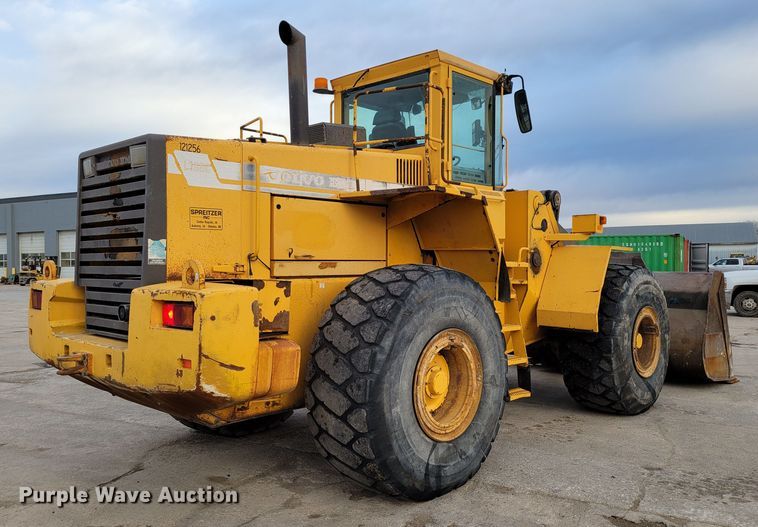 image for item DO4186 1996 Volvo L180C  wheel loader