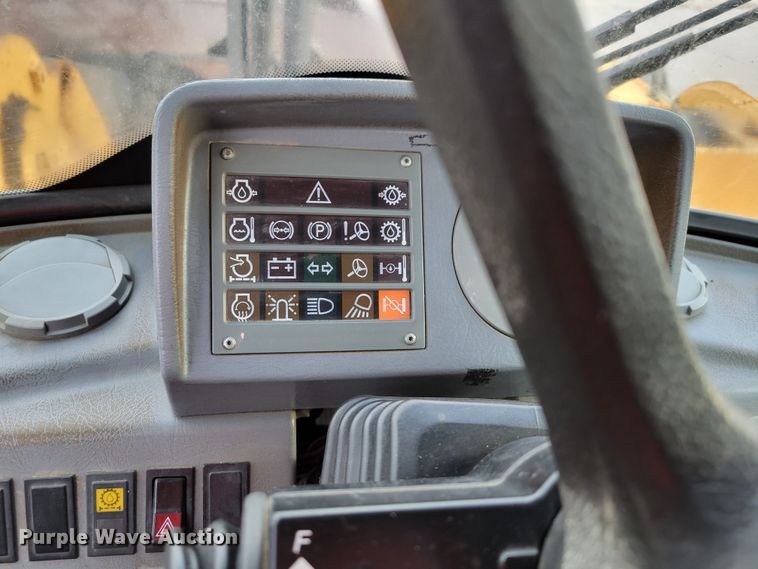 image for item DO4186 1996 Volvo L180C  wheel loader