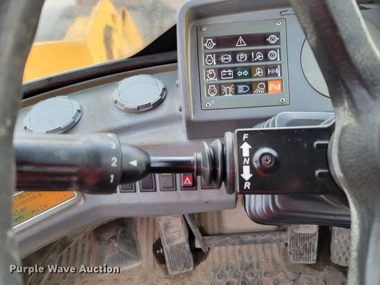 image for item DO4186 1996 Volvo L180C  wheel loader