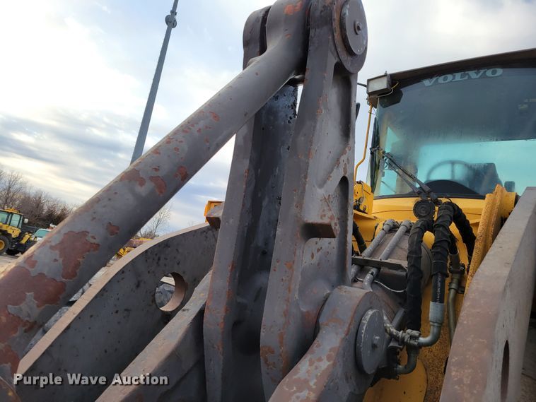 image for item DO4186 1996 Volvo L180C  wheel loader