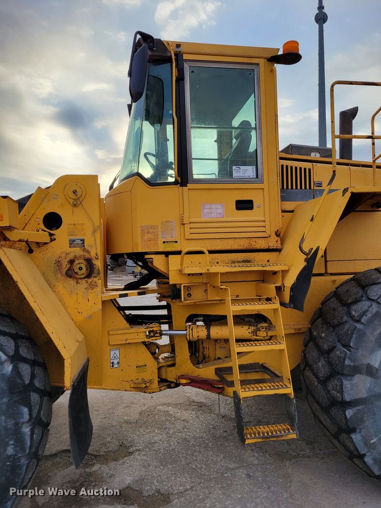 image for item DO4186 1996 Volvo L180C  wheel loader