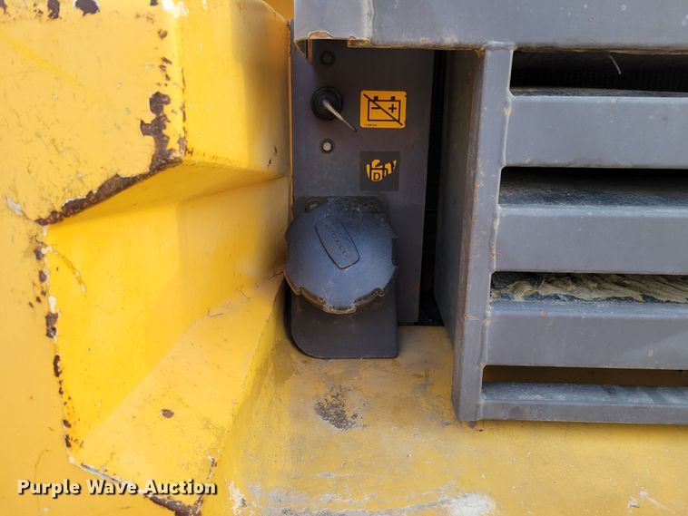 image for item DO4186 1996 Volvo L180C  wheel loader