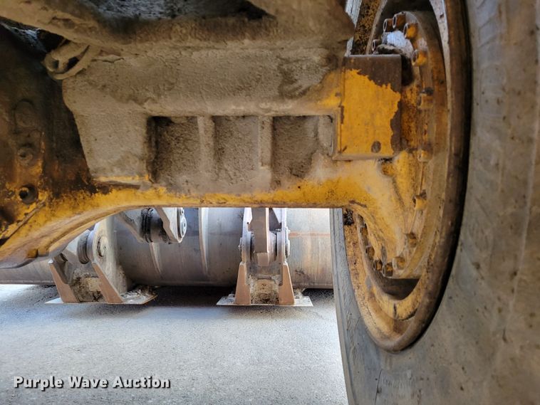 image for item DO4186 1996 Volvo L180C  wheel loader