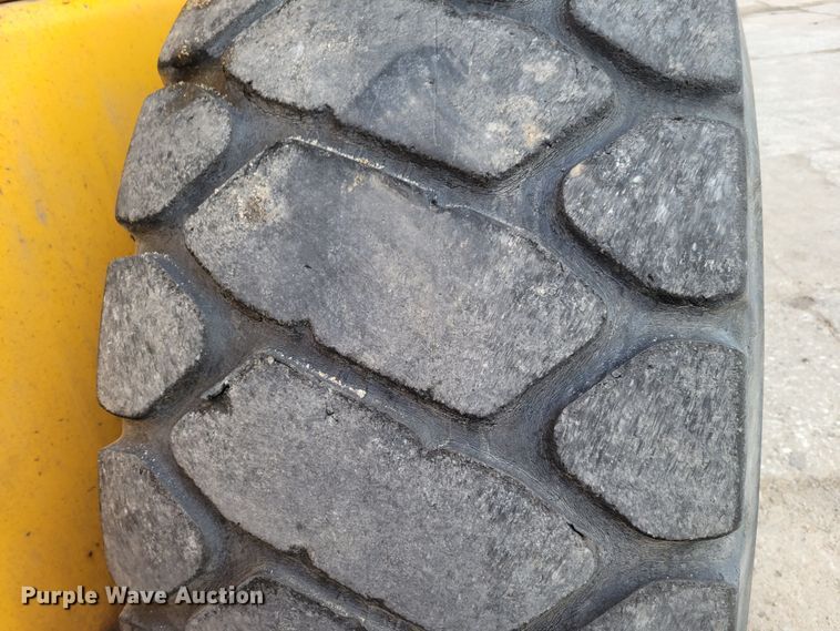 image for item DO4186 1996 Volvo L180C  wheel loader
