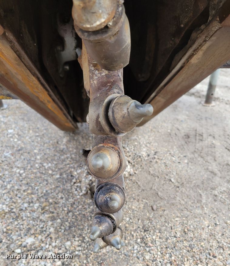 image for item DO4187 Bobcat WS18  skid steer rock saw