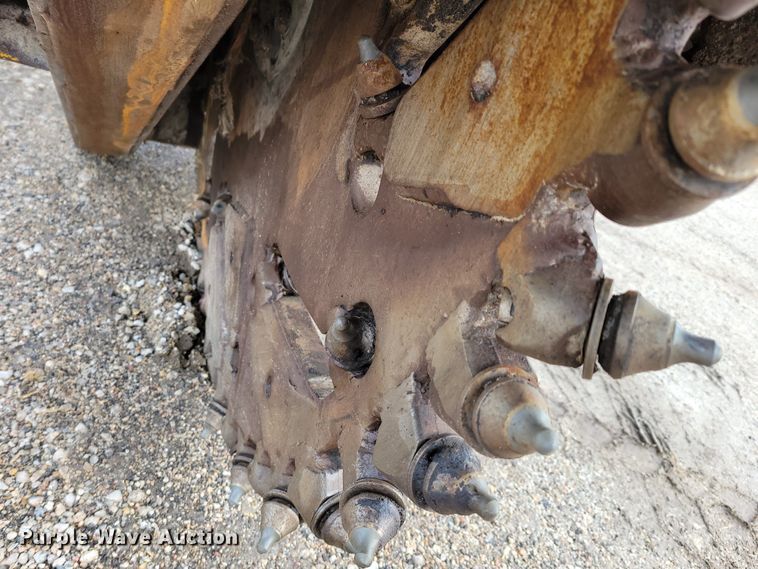 image for item DO4187 Bobcat WS18  skid steer rock saw