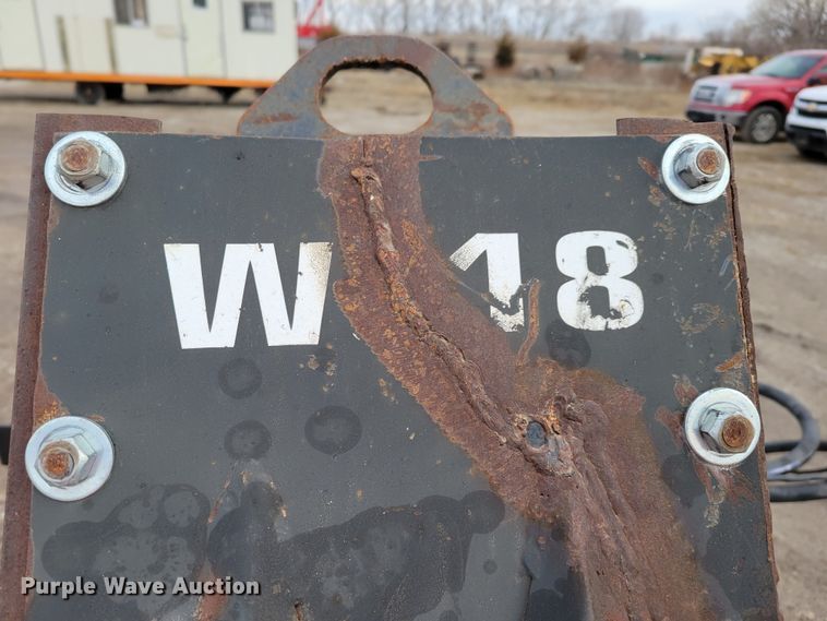 image for item DO4187 Bobcat WS18  skid steer rock saw