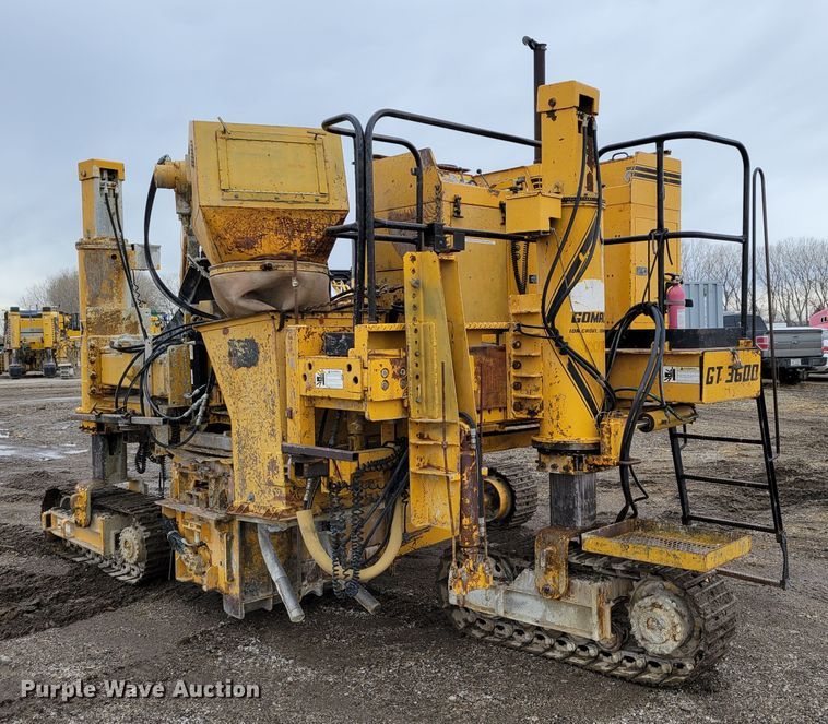 image for item DO4188 1994 Gomaco GT3600  slipform paver