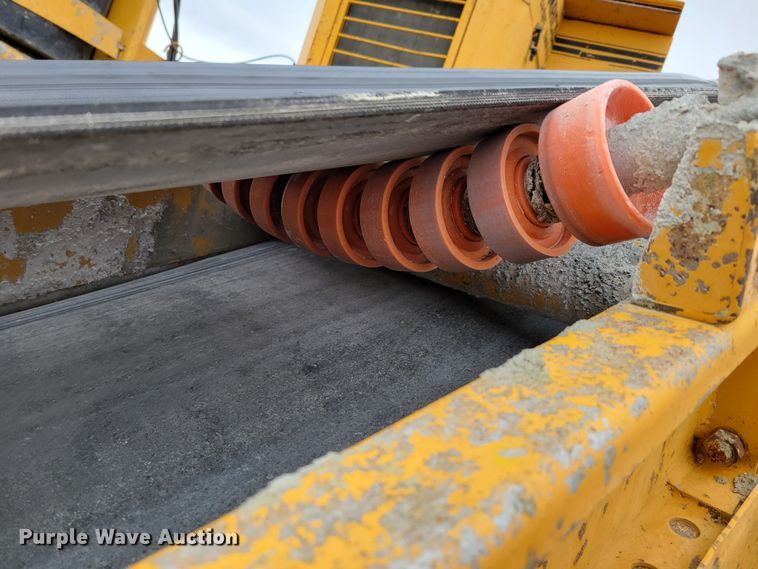 image for item DO4188 1994 Gomaco GT3600  slipform paver