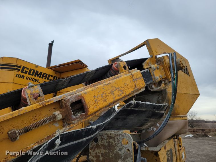 image for item DO4188 1994 Gomaco GT3600  slipform paver